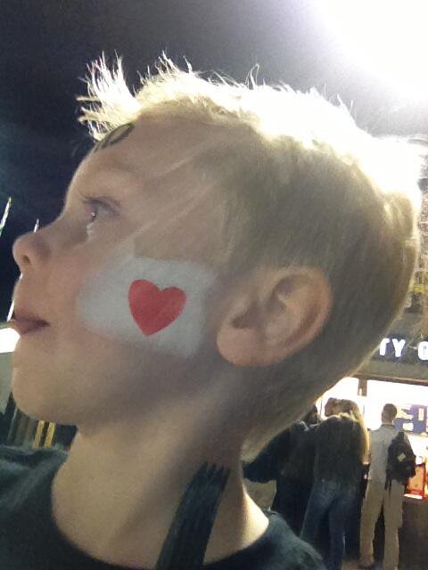 @Miniolson makes his first choice…