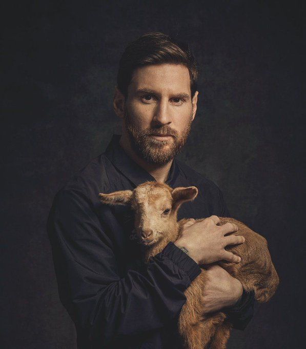 RT @ftbllrswanimals: Lionel Messi willing…
